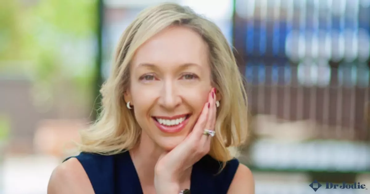 Dr Jodie, executive coach and clinical psychologist in Sydney, supporting CEOs and senior leaders with high-performance coaching.
