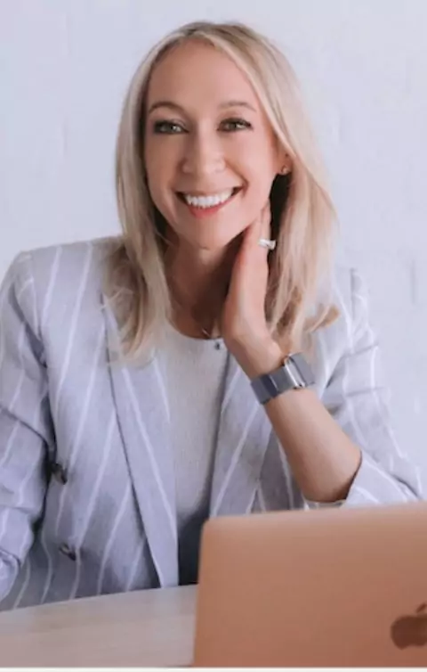 An image of highly regarded performance coach in Sydney, Dr Jodie.