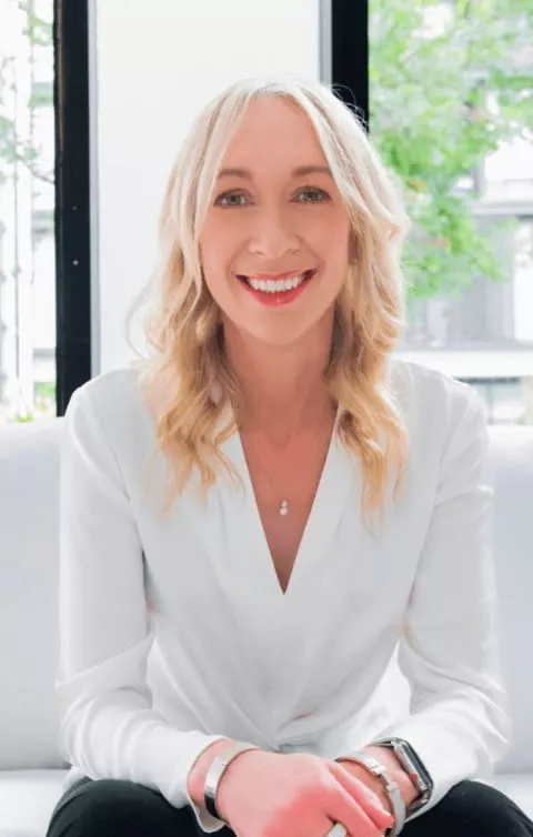 Stress management coach in Sydney Dr Jodie Lowinger helping professionals manage stress and burnout